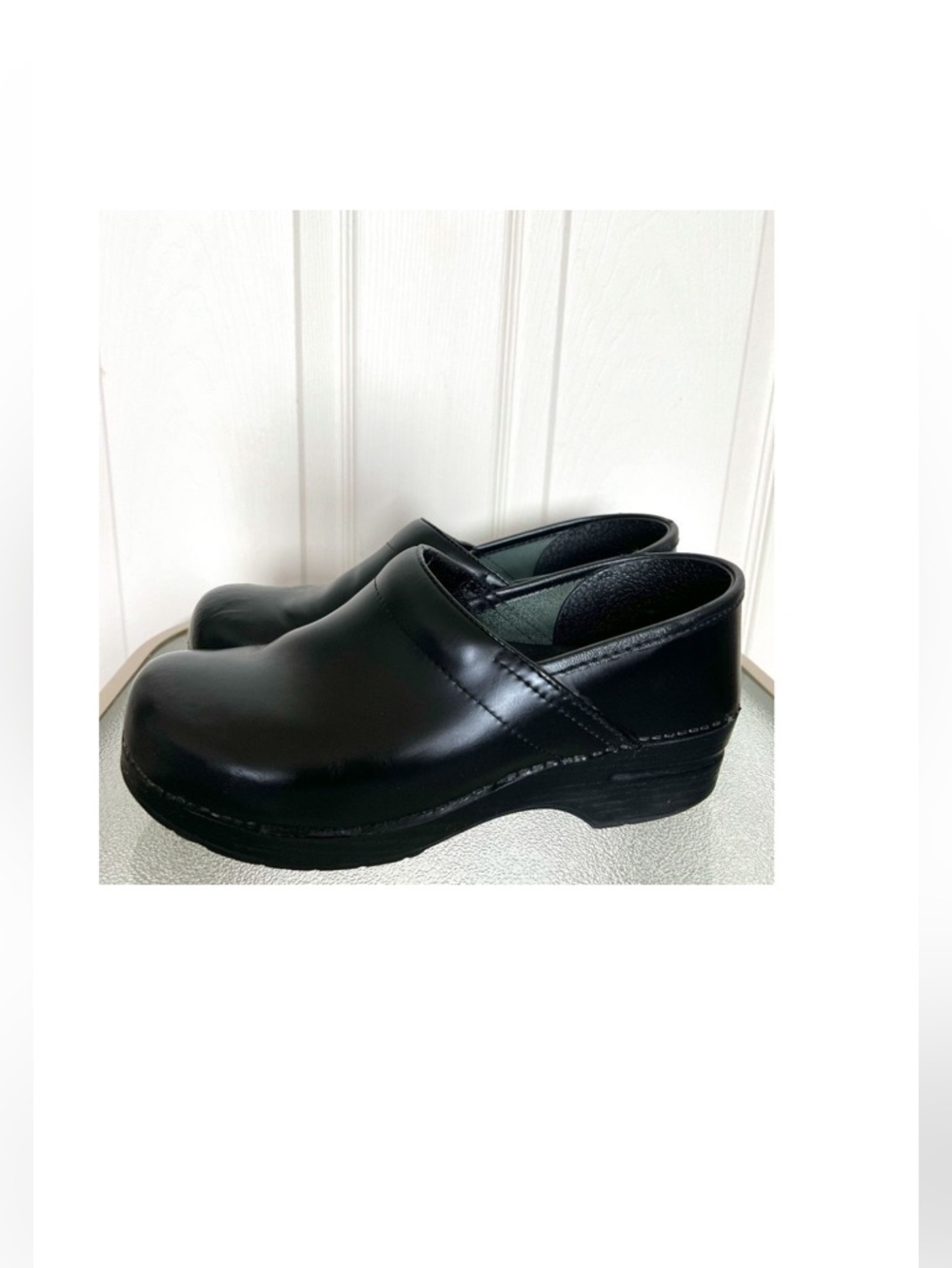 Dansko Black Oiled Leather Professional Clogs Size 10.5/11